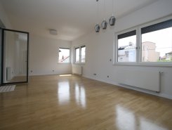 New, unused, 2-bedroom apt (67m2) with a terrace and a parking space