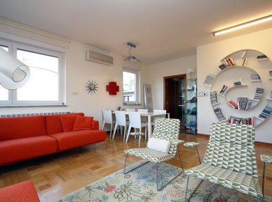 Furnished, 3-bedroom penthouse (115m2) with a garage, parking space, terrace and a balcony