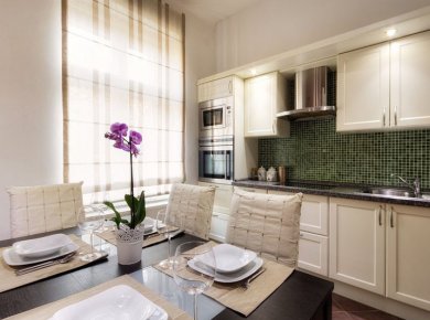 Refurbished and furnished, 2-bedroom apt (90m2) located in downtown